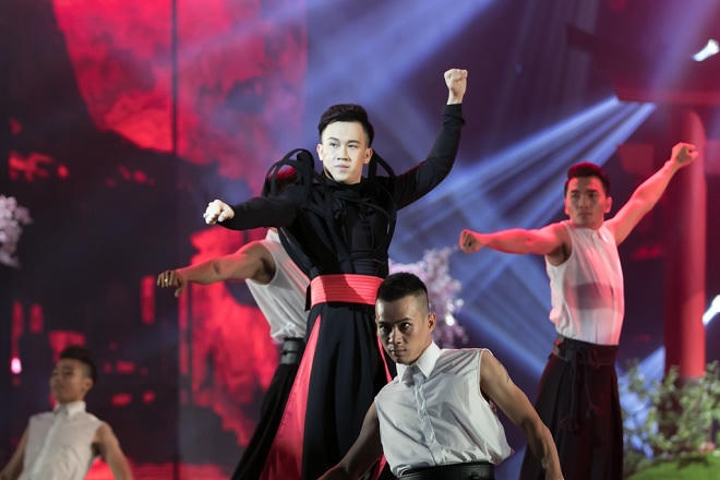 Mãn nhãn với Liveshow 12 tỷ của Đàm Vĩnh Hưng 