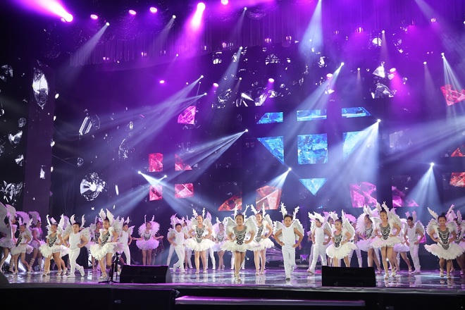 Mãn nhãn với Liveshow 12 tỷ của Đàm Vĩnh Hưng 