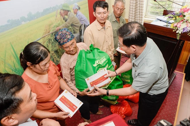 Bảo Tín Minh Châu trao từ thiện 150 triệu đồng tại Thái Thụy - Thái Bình