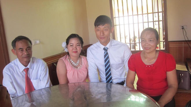 Chuyện tình cảm động giữa cô gái câm điếc và chàng VĐV xứ Hàn