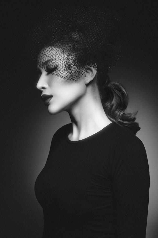 Diễn viên Khả Như: Đứng vững ở TP HCM nhờ kỷ luật quân đội của bố