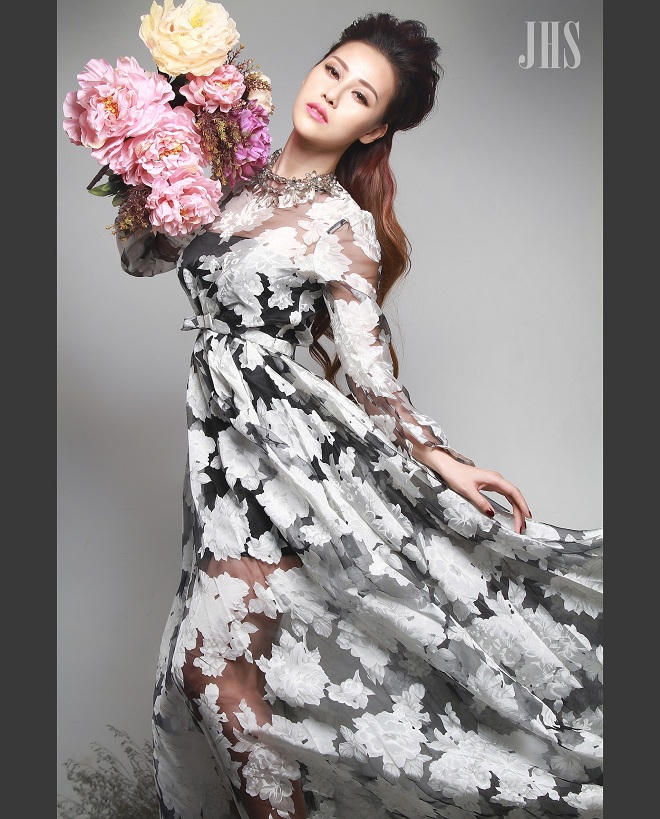 Ca sĩ, người mẫu Lâm Kỳ Nguyên: 'Thà ăn mì gói chứ không đánh đổi bản thân'