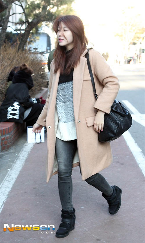 Kết quả hình ảnh cho Sneaker là món đồ không thể thiếu ngày lạnh sao Thế giới