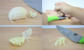 Kết quả hình ảnh cho cách bóc tỏi nhanh