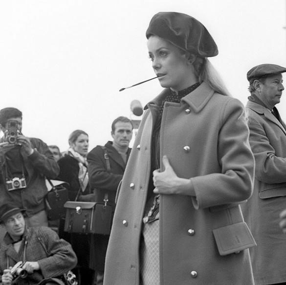 Kết quả hình ảnh cho Mũ beret sao Thế giới