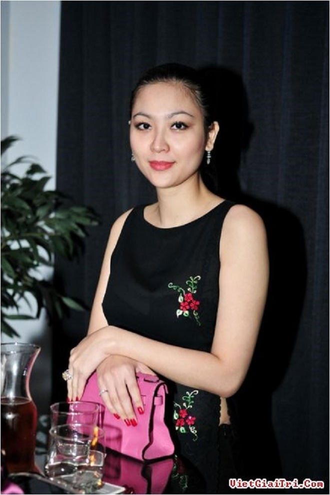  Những vụ 'chân dài – đại gia' tốn nhiều 'giấy mực' truyền thông