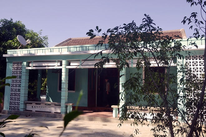 Cụ bà 70 năm hút nọc rắn cứu người