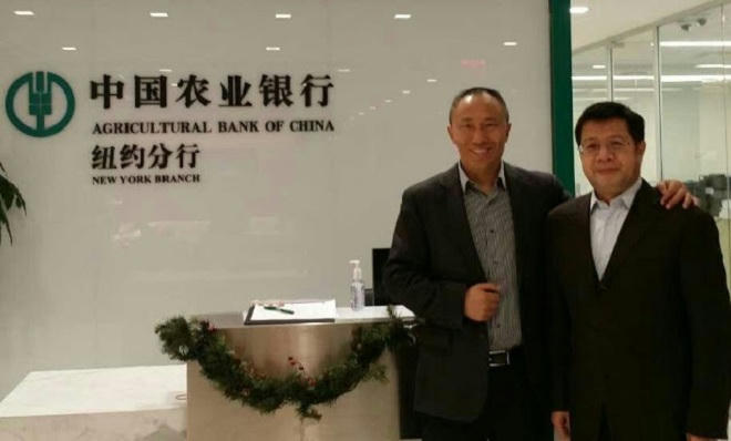 Sếp quấy rối tình dục, chi nhánh Ngân hàng chịu phạt 215 triệu USD