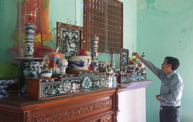 Tình người ở nghĩa địa dành cho những phận đời hẩm hiu