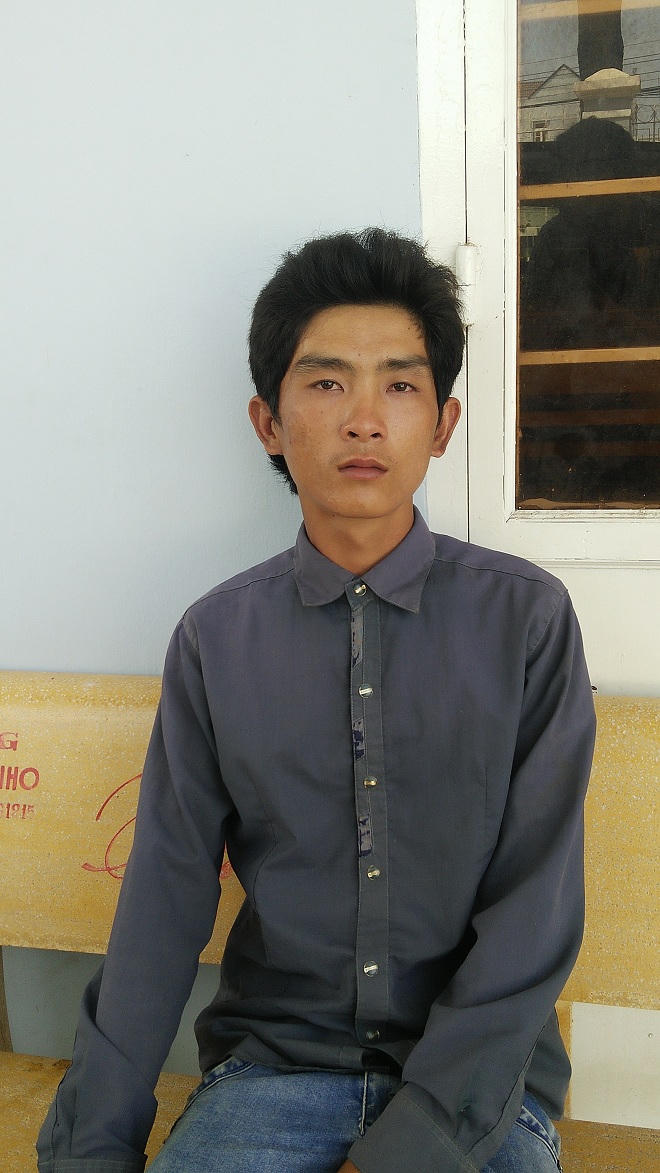 Còn uẩn khuất trong phiên tòa dừng không rõ lý do?