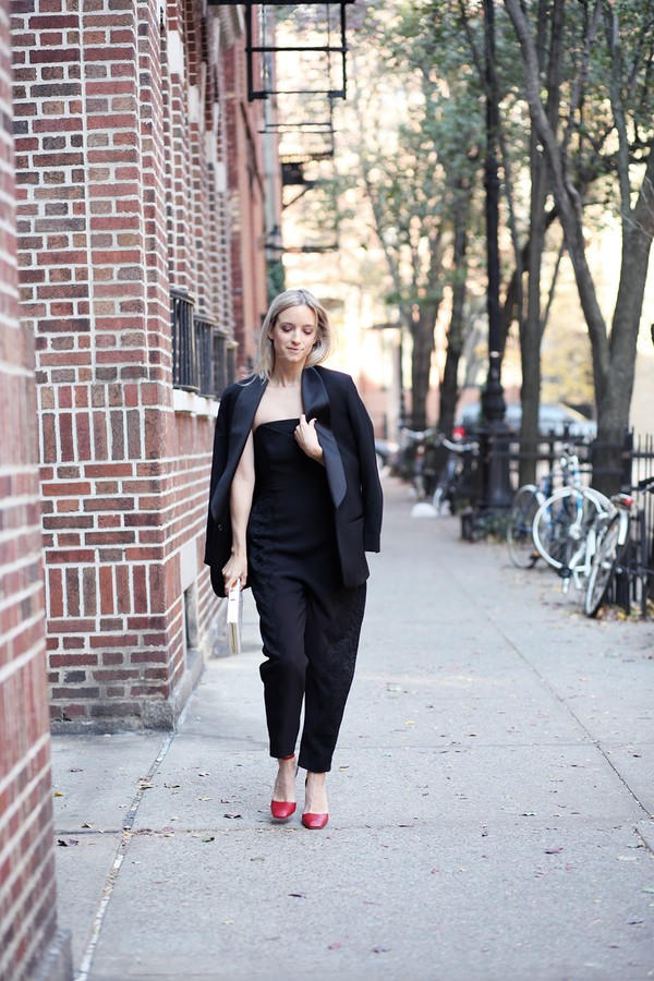 Kết quả hình ảnh cho Mặc ấm áp sao Châu Â