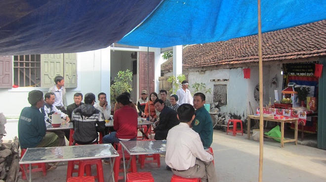 Thi nam thanh niên tử vong trên sông sau bữa nhậu