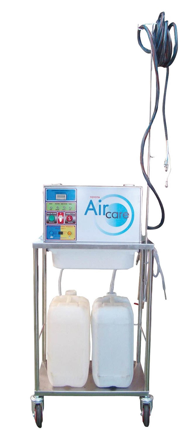 Toyota Việt Nam triển khai dịch vụ vệ sinh giàn lạnh điều hòa chính hãng tại các đại lý