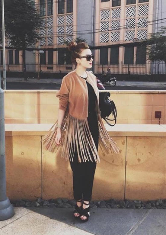 Kết quả hình ảnh cho áo tua rua sao Châu Âu