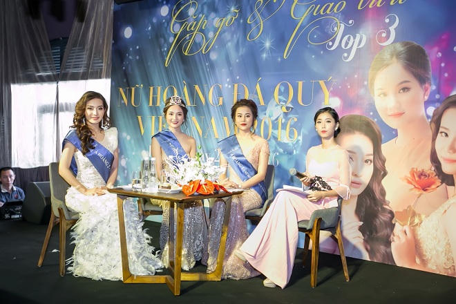 Nữ hoàng đá quý Việt Nam 2016 mơ thành luật sư giỏi