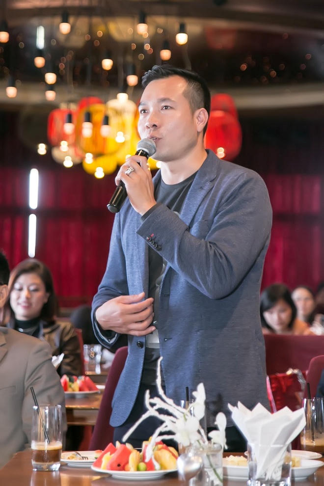 Nữ hoàng đá quý Việt Nam 2016 mơ thành luật sư giỏi