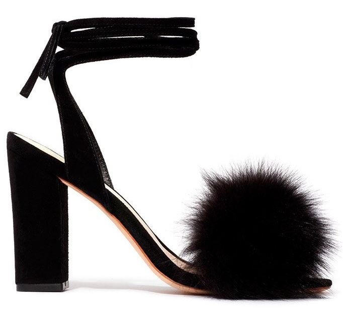 Những đôi giày “hot” nhất cho mùa lễ hội cuối năm