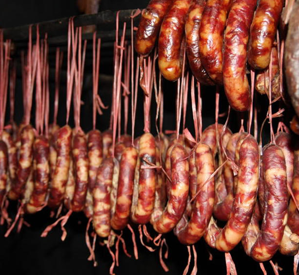 Kết quả hình ảnh cho lạp xưởng tươi đậm chất Tây Bắc