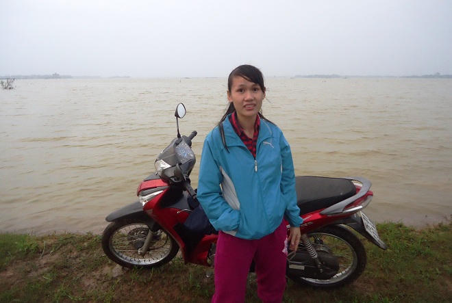 Cụ ông bất chấp tính mạng cứu nữ sinh viên