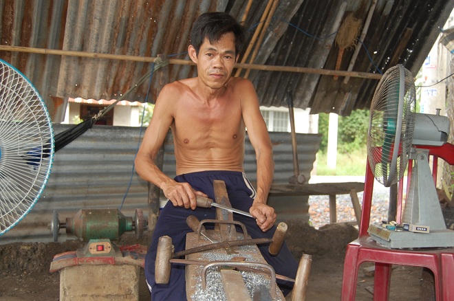 Những lò rèn leo lét ở làng nghề 'đệ nhất vùng Nam Bộ' một thời  