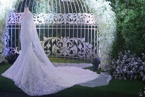 Kết quả hình ảnh cho hari Won váy cưới