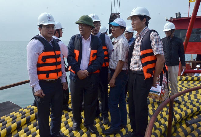 Tiếp tục hành trình thắp sáng vùng sâu, đảo xa…