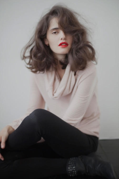 Kết quả hình ảnh cho Tóc ngắn xoăn sóng nước