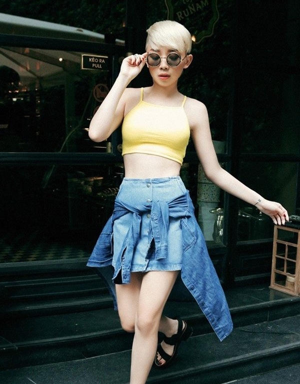 Street style phóng khoáng, cá tính của Tóc Tiên street-style-phong-khoang-ca-tinh-của-toc-tien