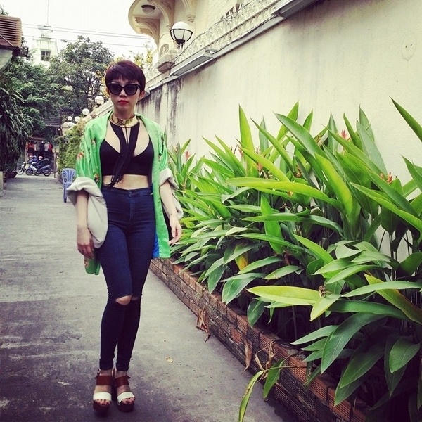 Street style phóng khoáng, cá tính của Tóc Tiên street-style-phong-khoang-ca-tinh-của-toc-tien