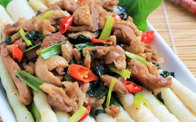 Kết quả hình ảnh cho Vịt xào măng trúc