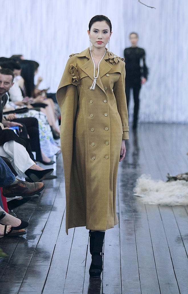 Tết này, các quý cô diện váy áo gì?