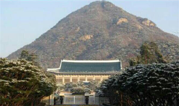 'Phạm' phong thủy,  các đời Tổng thống 'gặp hạn'?