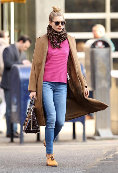 Kết quả hình ảnh cho Mix giày Oxford cùng áo khoác dài. sao Châu ÂU mùa đông