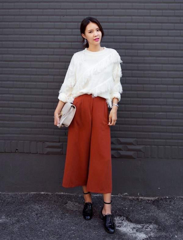 Kết quả hình ảnh cho Quần culottes áo len cổ lọ sao Châu ÂU mùa đông