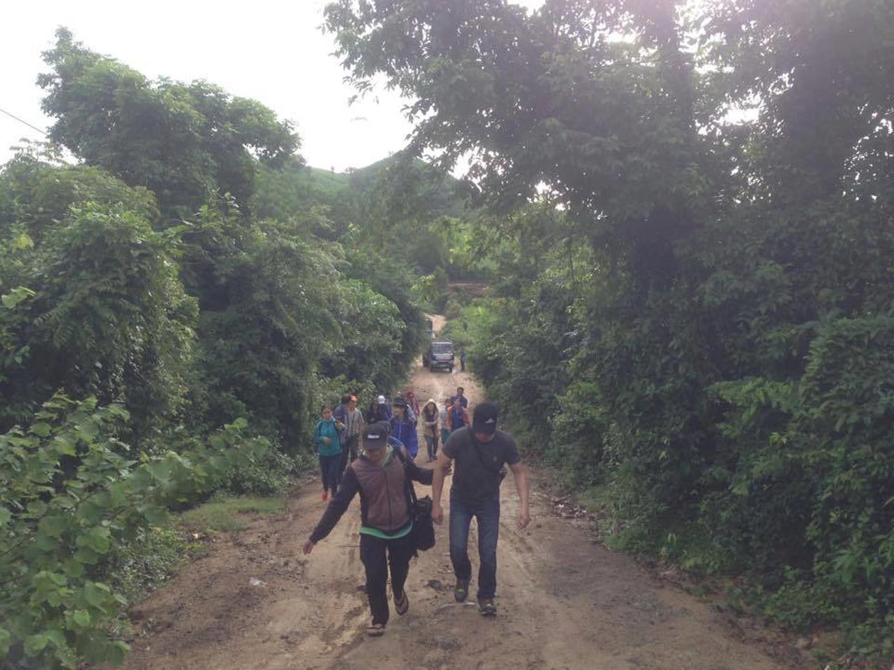 Hành trình trao gửi yêu thương của những trái tim “Đom đóm”