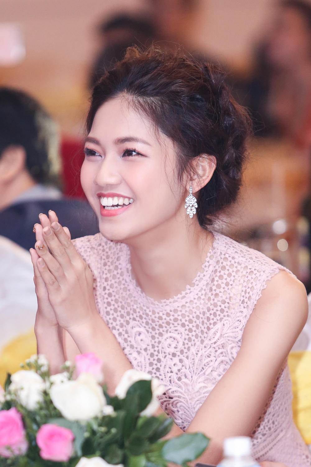 MC Vũ Mạnh Cường, Mỹ Linh, Thanh Tú cười nghiêng ngả trên ghế nóng