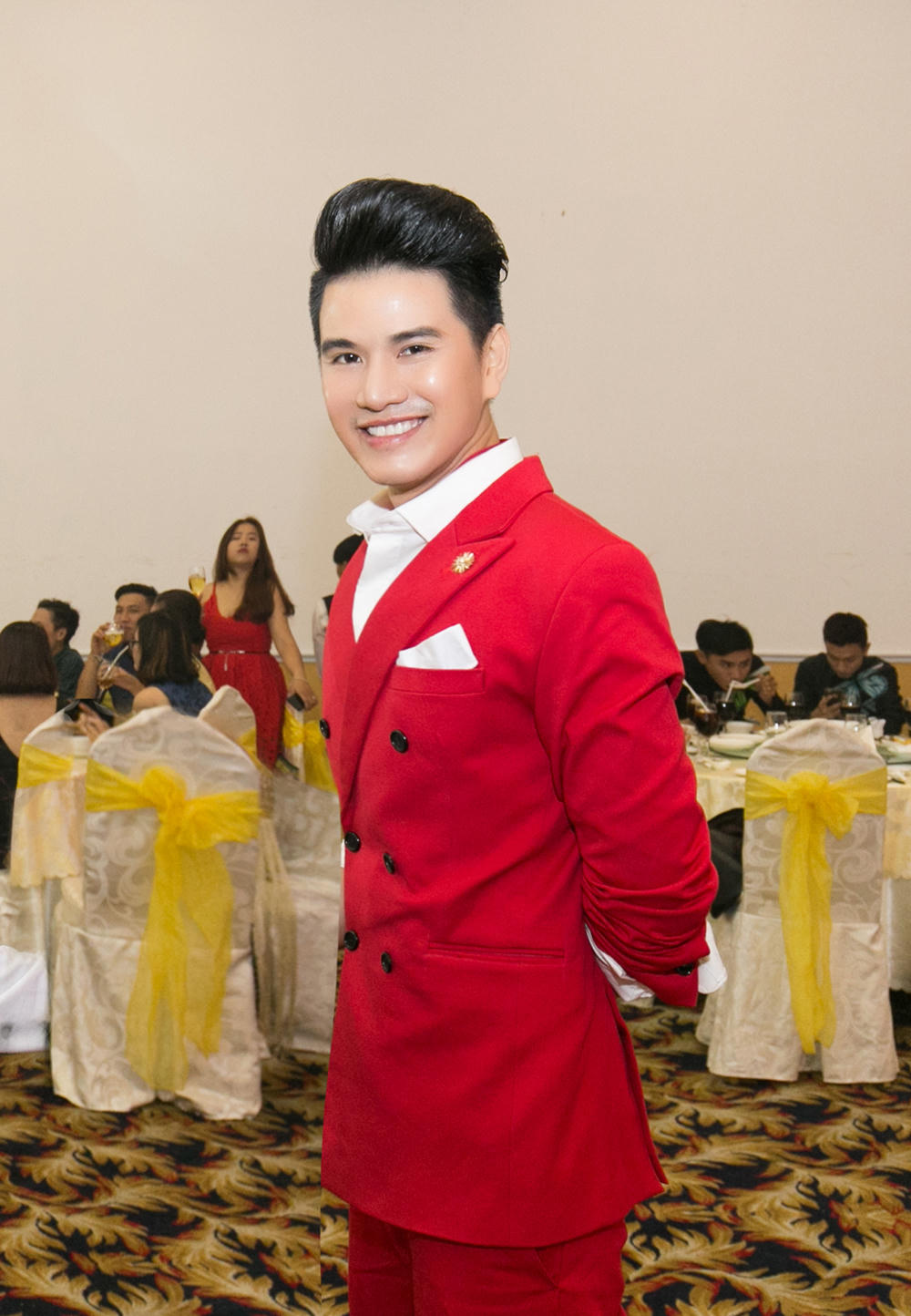 MC Vũ Mạnh Cường, Mỹ Linh, Thanh Tú cười nghiêng ngả trên ghế nóng