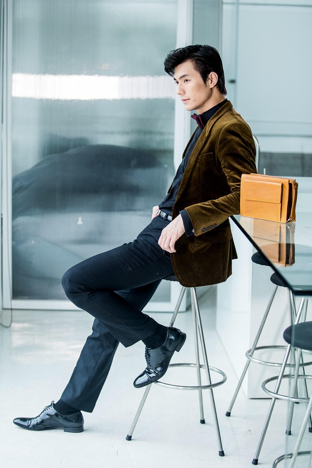 Nhan Phúc Vinh lịch lãm, nam tính trong bộ ảnh mới