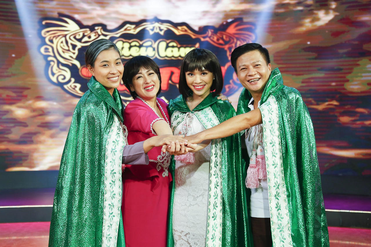 Minh Dũng lập cú đúp giải thưởng tại Tiếu lâm tứ trụ