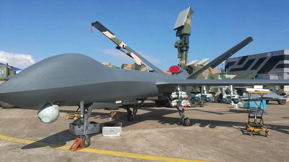 Hàng nhái UAV Trung Quốc thắng hàng thật của Mỹ?