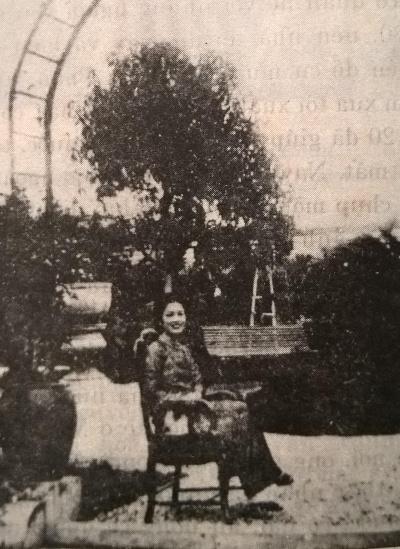 Người mở nghề sơn dầu Việt vượt sóng gió thương trường như thế nào?