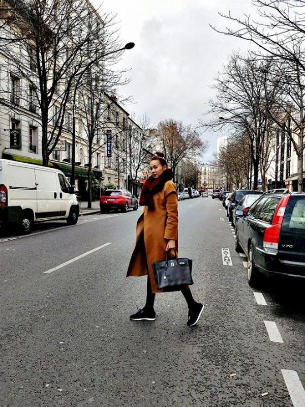 Kết quả hình ảnh cho Túi xách du lịch sao Châu Âu