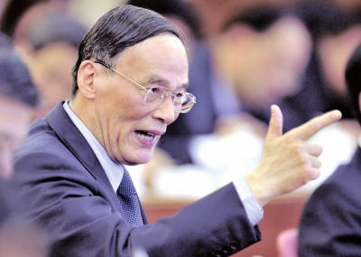 Lộ mặt những 'Bao Công' đưa tiền là nhận