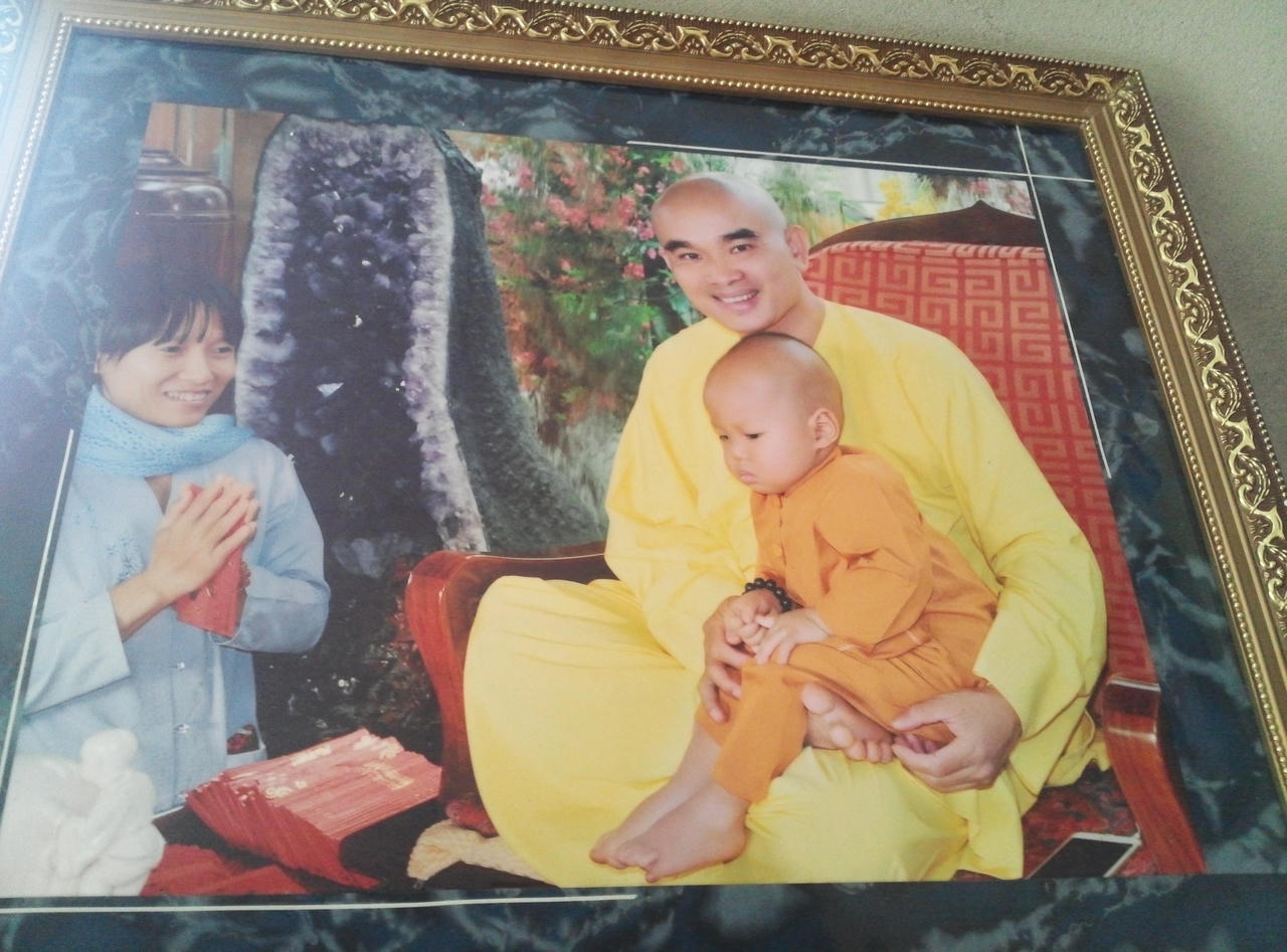 Cả nhà cùng ăn gạo lứt muối mè sau ngày chữa lành hở van tim 