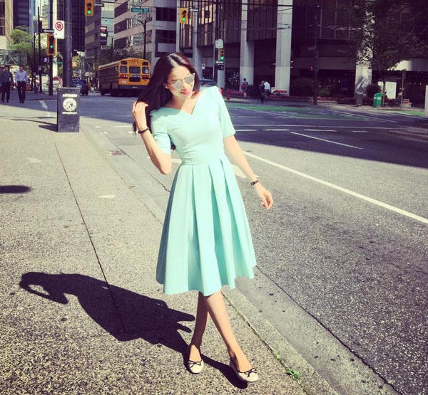 Street style trẻ trung, thanh lịch của Phạm Hương Ngắm nhìn Phạm Hương qua style trẻ trung, thanh lịch