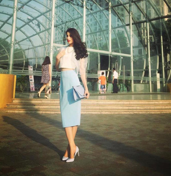 Street style trẻ trung, thanh lịch của Phạm Hương Ngắm nhìn Phạm Hương qua style trẻ trung, thanh lịch