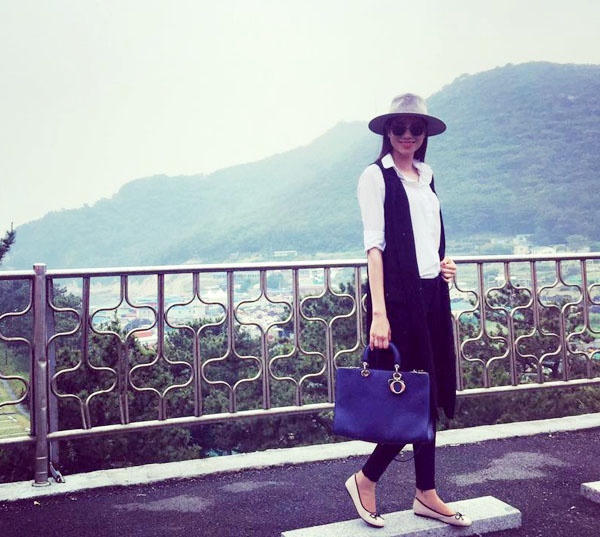 Street style trẻ trung, thanh lịch của Phạm Hương Ngắm nhìn Phạm Hương qua style trẻ trung, thanh lịch