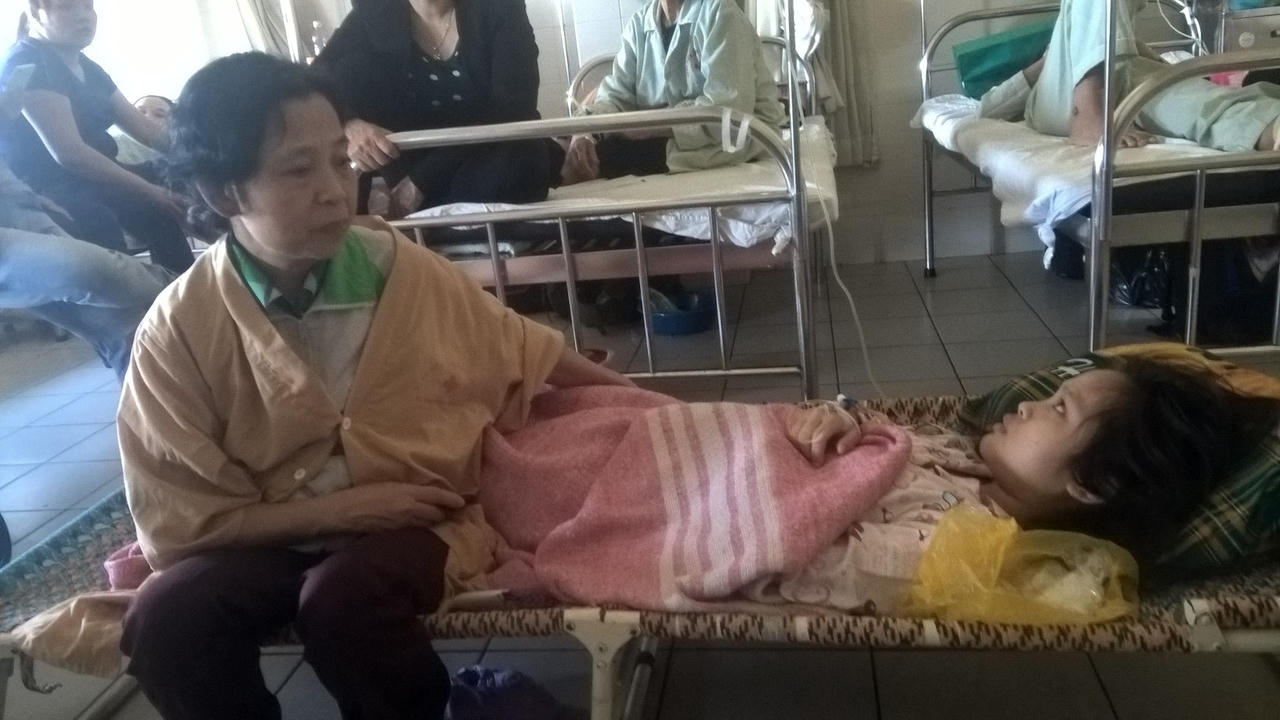 Gia đình đen đủi mùng 1 Tết đã cháy sạch nhà cửa