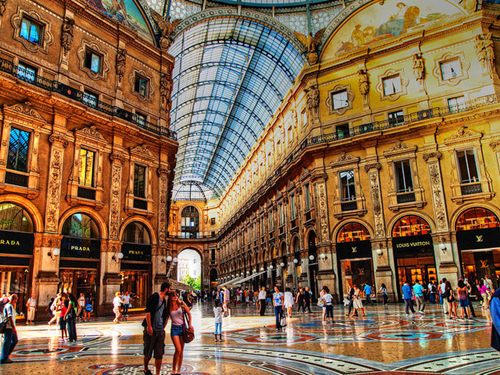 Kết quả hình ảnh cho kinh đô thời trang Milan