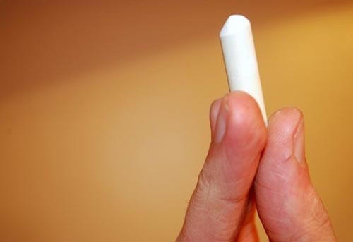 Kết quả hình ảnh cho Từ phấn để tẩy vết bẩn…